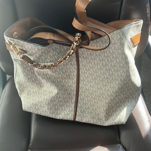 Michael kors bag